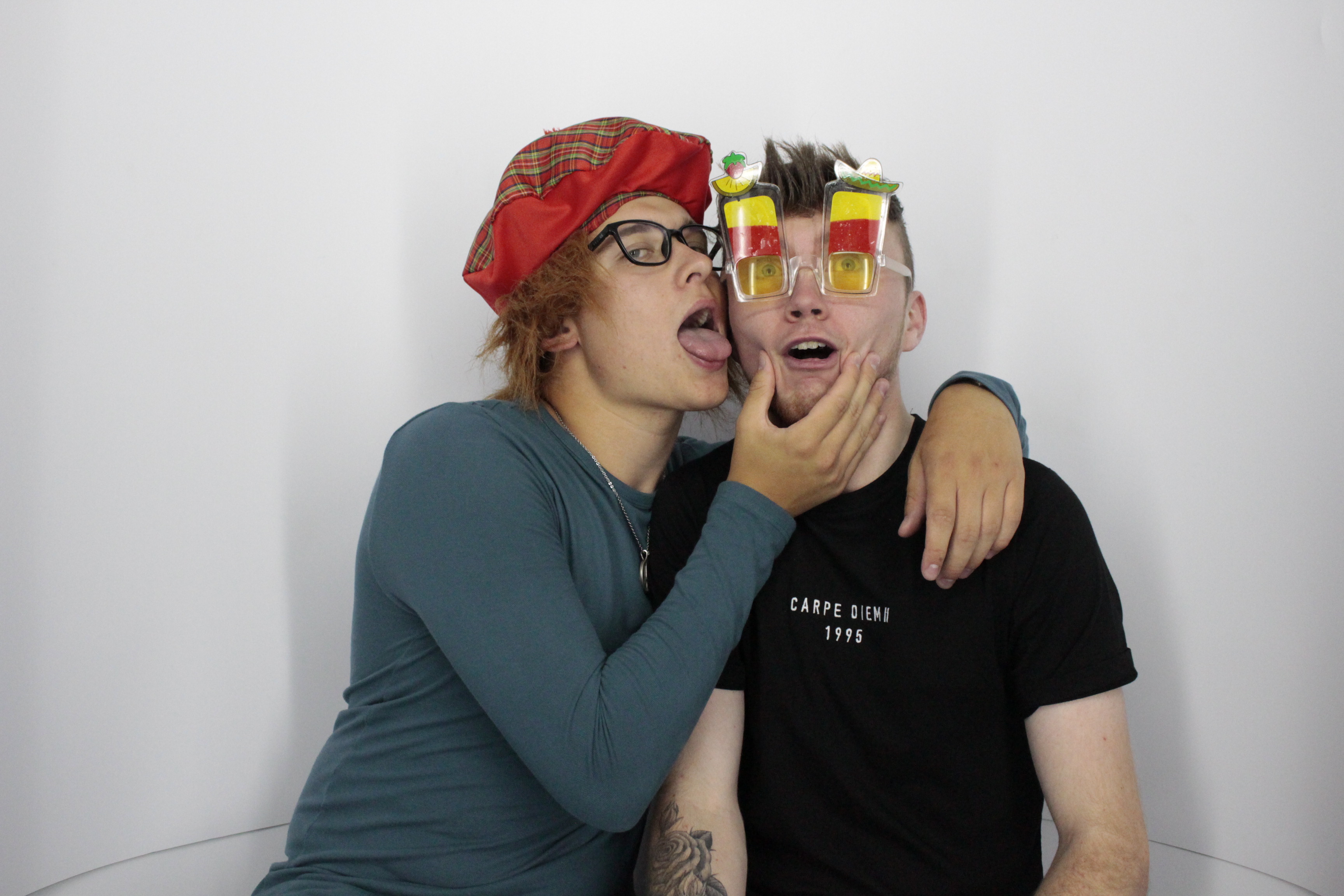 Ellesse's 21st Birthday | View more photos from the event at gallery.myphotoboothexperience.co.uk/u/MyPhotoBoothExperienceLtd/Ellesses-21st-Birthday
